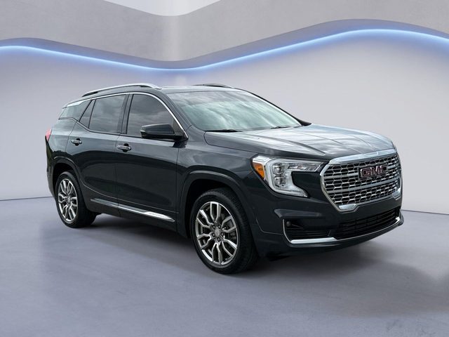2022 GMC Terrain Denali AWD photo