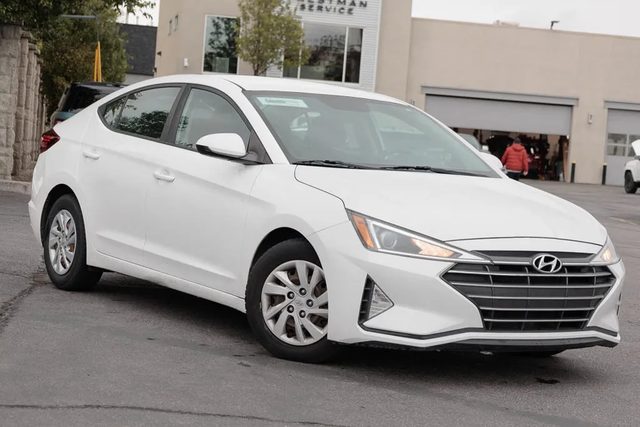 2019 Hyundai Elantra SE FWD photo
