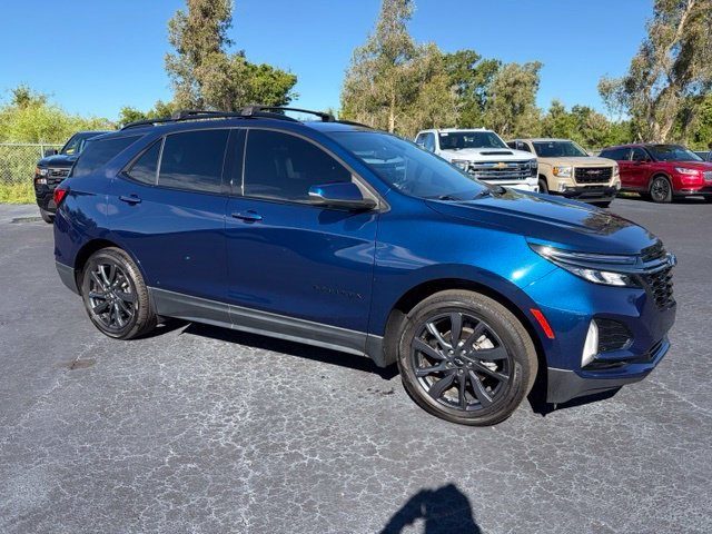 2022 Chevrolet Equinox RS FWD photo