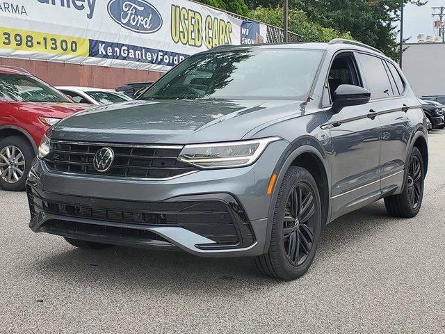 2022 Volkswagen Tiguan SE R-Line Black AWD photo