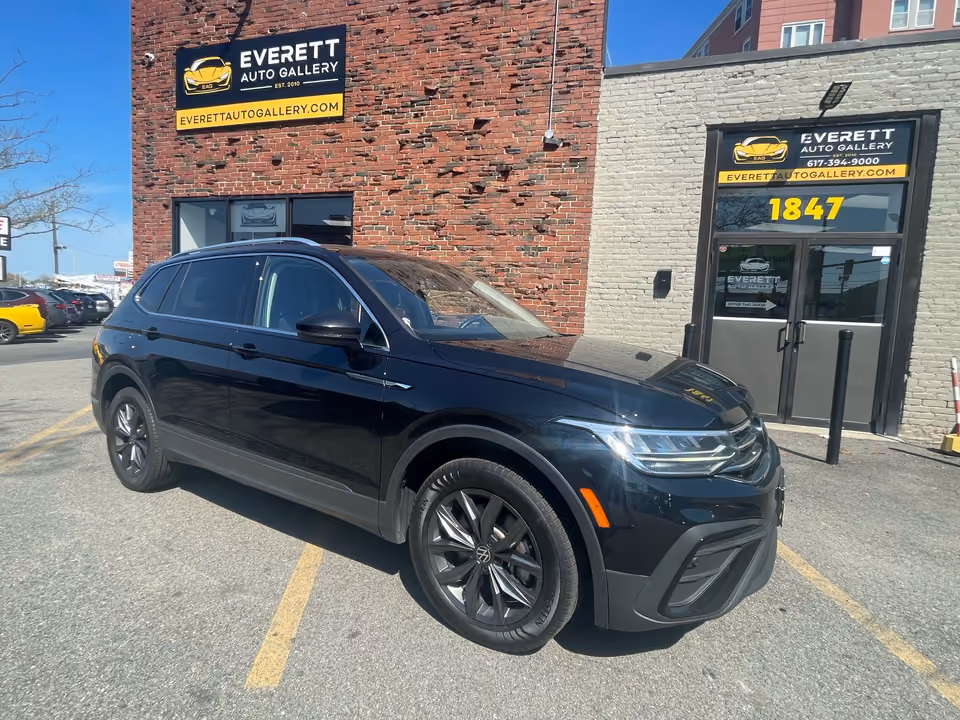 2022 Volkswagen Tiguan SE AWD photo