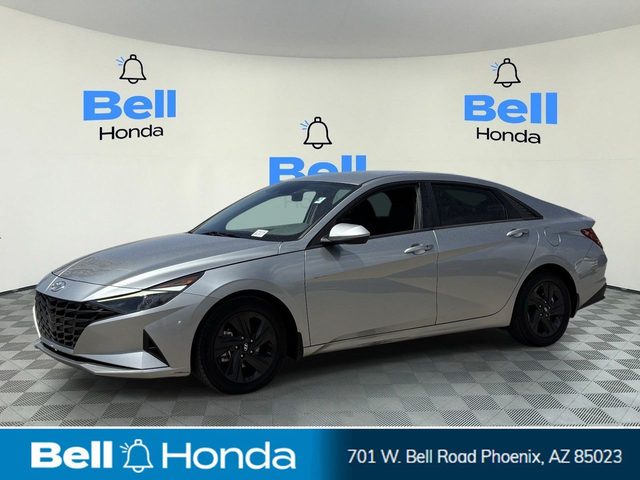 2022 Hyundai Elantra SEL FWD photo