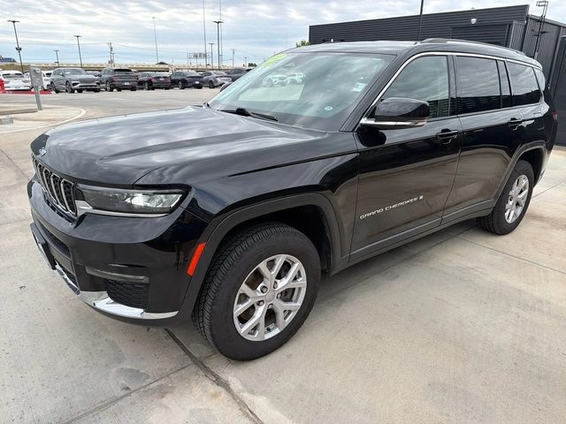 2022 Jeep Grand Cherokee L Limited RWD photo