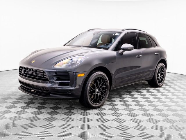 2021 Porsche Macan AWD photo