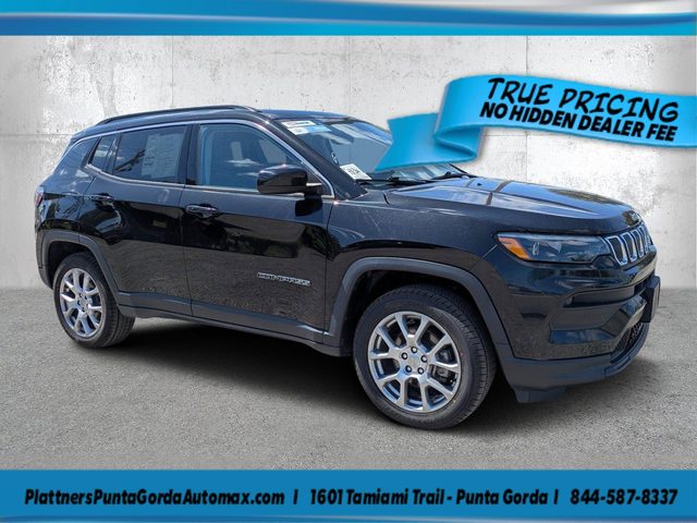 2022 Jeep Compass Latitude Lux 4WD photo