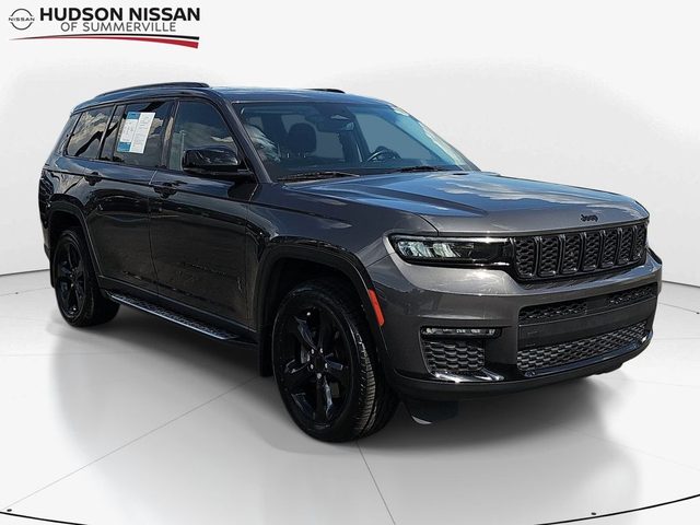 2022 Jeep Grand Cherokee L Limited RWD photo