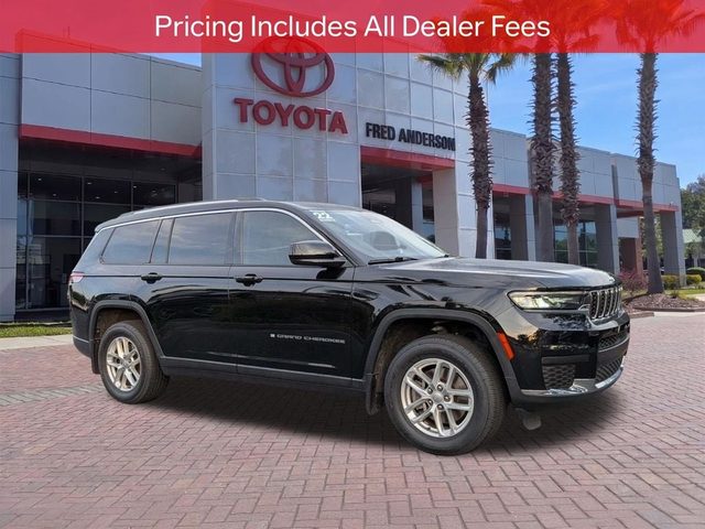 2022 Jeep Grand Cherokee L Laredo 4WD photo