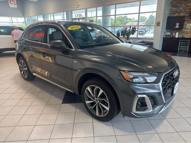 2022 Audi Q5 S line Premium AWD photo