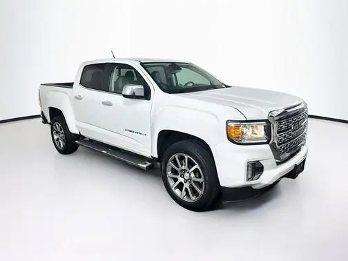 2022 GMC Canyon 4WD Denali 4WD photo
