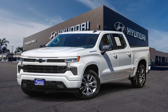 2022 Chevrolet Silverado 1500 RST RWD photo