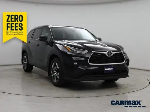 2022 Toyota Highlander XLE AWD photo