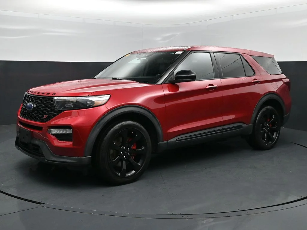 2022 Ford Explorer ST 4WD photo
