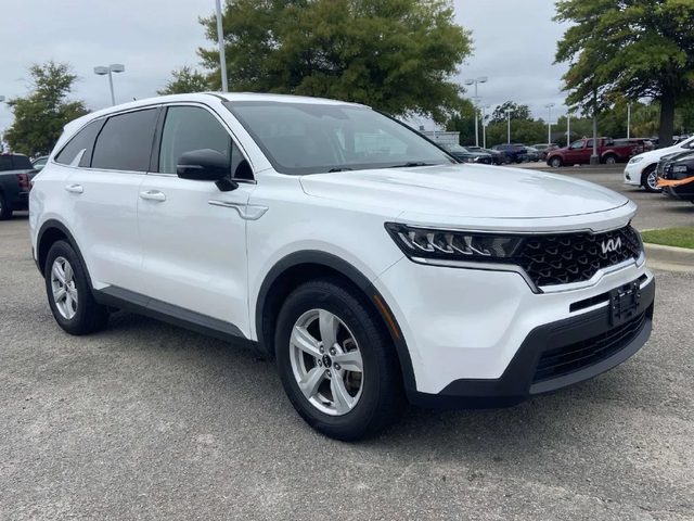 2022 Kia Sorento LX FWD photo