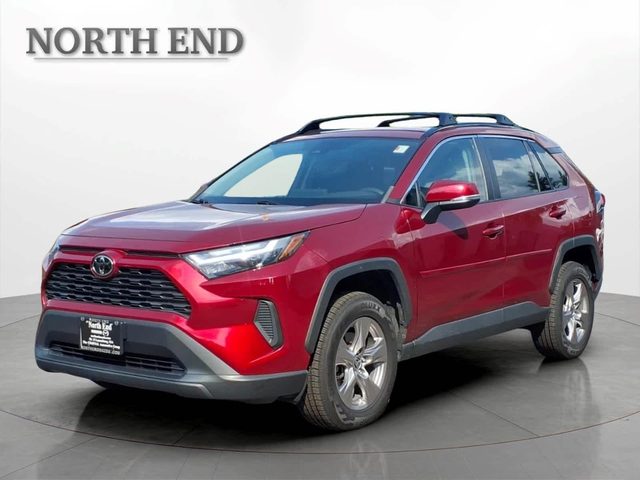 2022 Toyota RAV4 XLE AWD photo