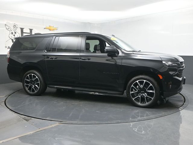 2022 Chevrolet Suburban RST 4WD photo