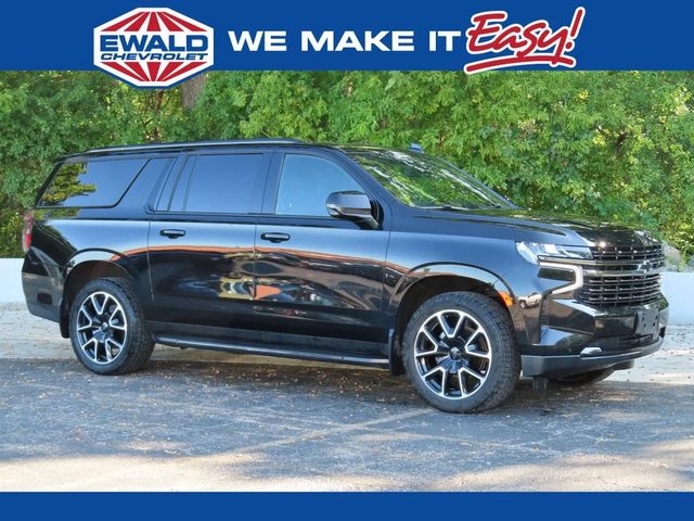 2022 Chevrolet Suburban RST 4WD photo