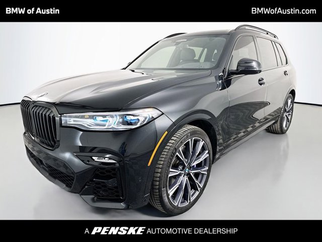 2022 BMW X7 M50i AWD photo