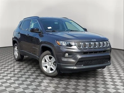 2022 Jeep Compass Latitude 4WD photo