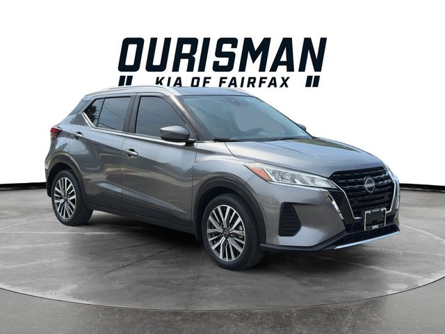 2022 Nissan Kicks SV FWD photo