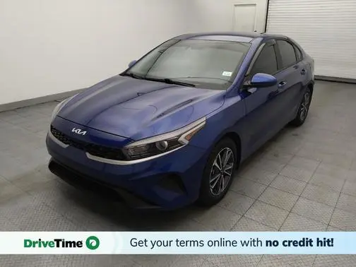 2022 Kia Forte LXS FWD photo