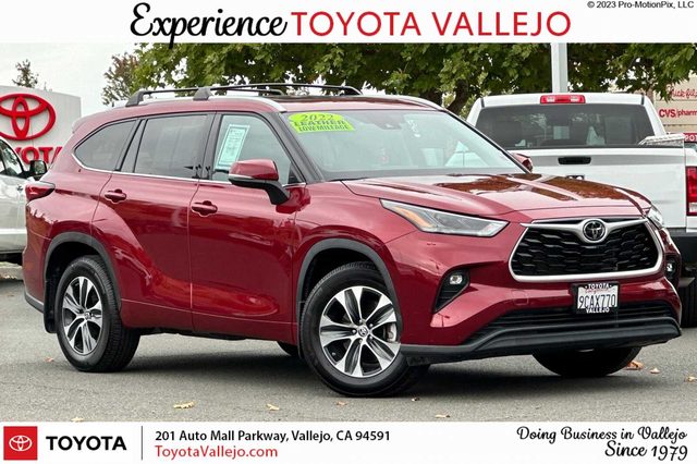 2022 Toyota Highlander XLE AWD photo