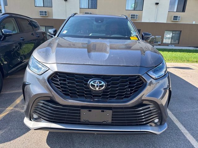 2022 Toyota Highlander XSE AWD photo
