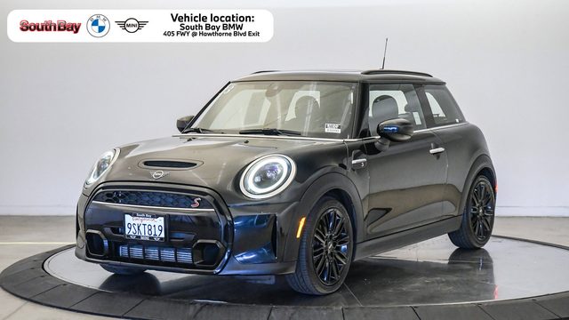 2023 MINI Hardtop 2 Door Cooper S FWD photo