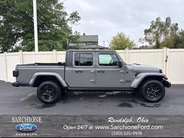 2022 Jeep Gladiator Altitude 4WD photo