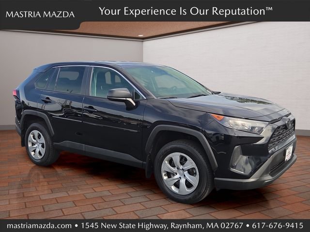 2022 Toyota RAV4 LE AWD photo