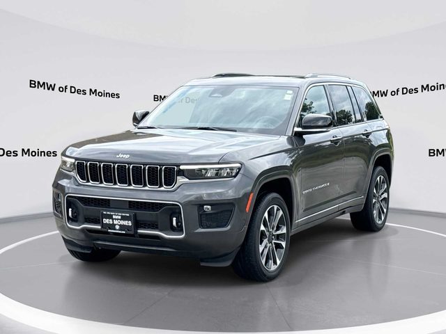 2022 Jeep Grand Cherokee Overland 4WD photo