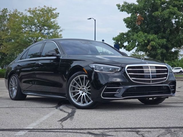 2022 Mercedes-Benz S-Class S 580 AWD photo