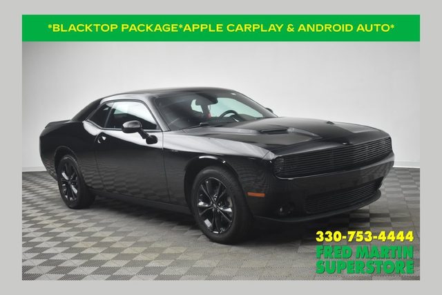 2022 Dodge Challenger SXT AWD photo