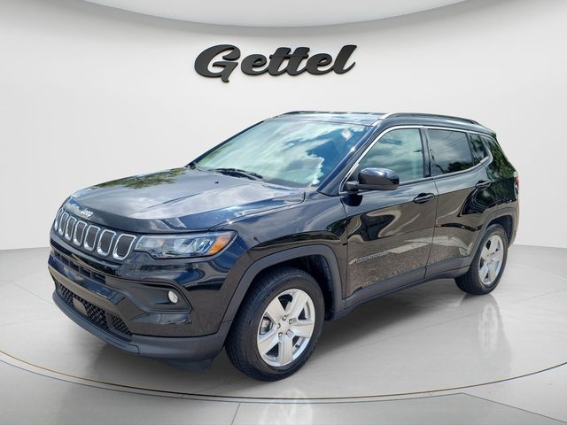 2022 Jeep Compass Latitude FWD photo