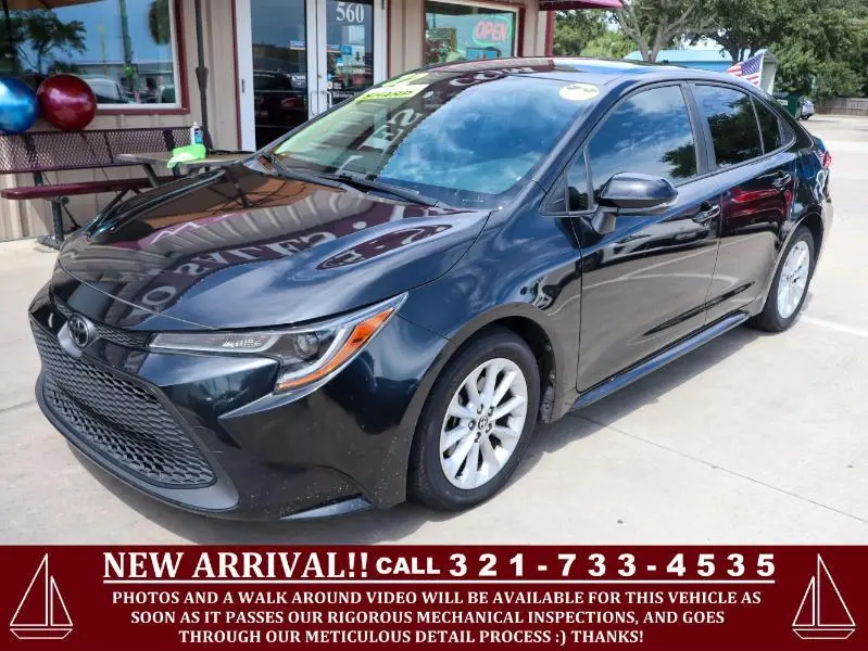 2022 Toyota Corolla LE FWD photo