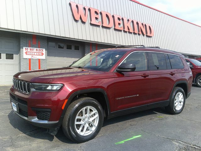 2022 Jeep Grand Cherokee L Laredo 4WD photo
