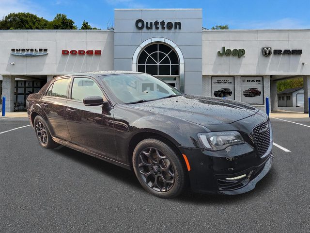 2022 Chrysler 300 Touring L AWD photo