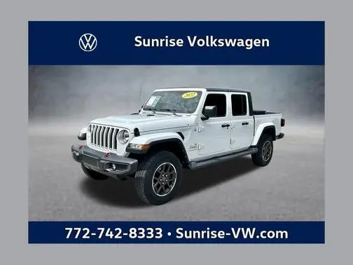 2022 Jeep Gladiator Overland 4WD photo