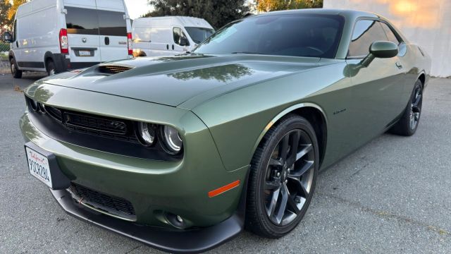 2022 Dodge Challenger R/T RWD photo