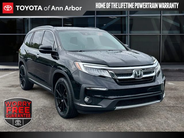 2022 Honda Pilot Touring 7-Passenger AWD photo