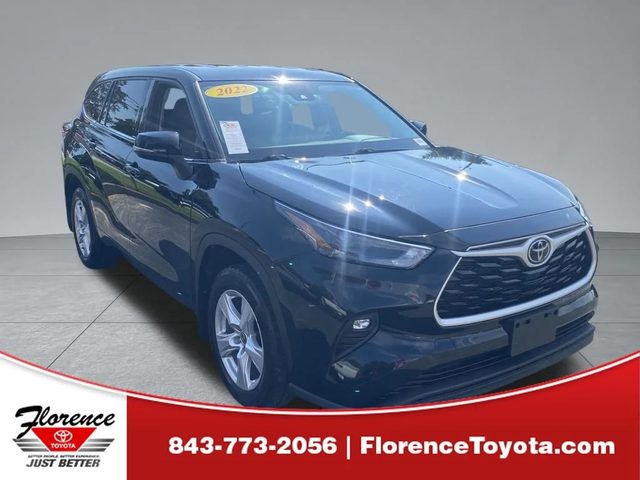 2022 Toyota Highlander LE AWD photo