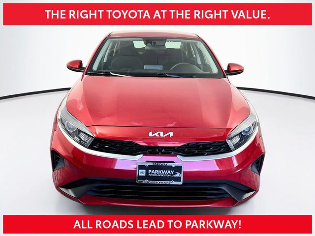 2022 Kia Forte LXS FWD photo