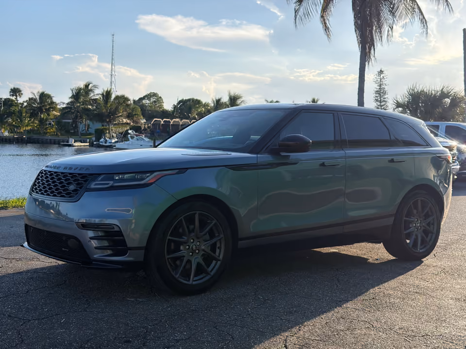 2022 Land Rover Range Rover R-Dynamic S AWD photo