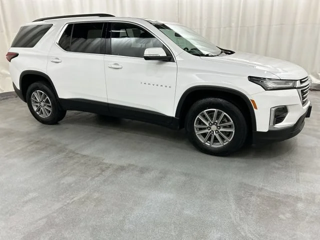 2022 Chevrolet Traverse LT Cloth AWD photo