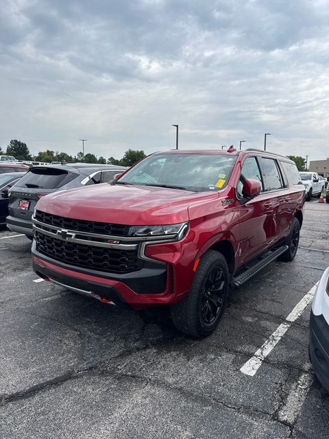 2022 Chevrolet Suburban Z71 4WD photo