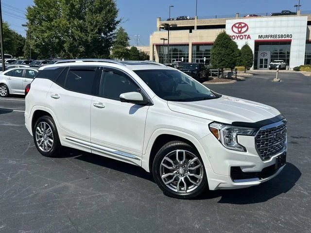 2022 GMC Terrain Denali AWD photo