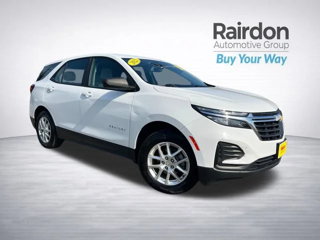 2022 Chevrolet Equinox LS AWD photo