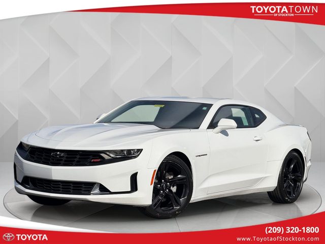 2022 Chevrolet Camaro 1LT RWD photo