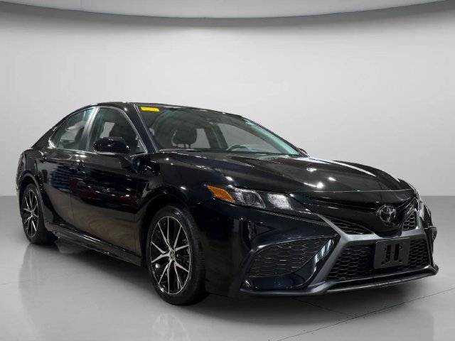 2022 Toyota Camry SE FWD photo