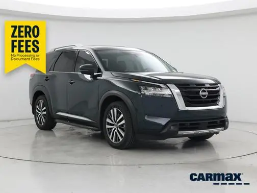 2022 Nissan Pathfinder Platinum FWD photo