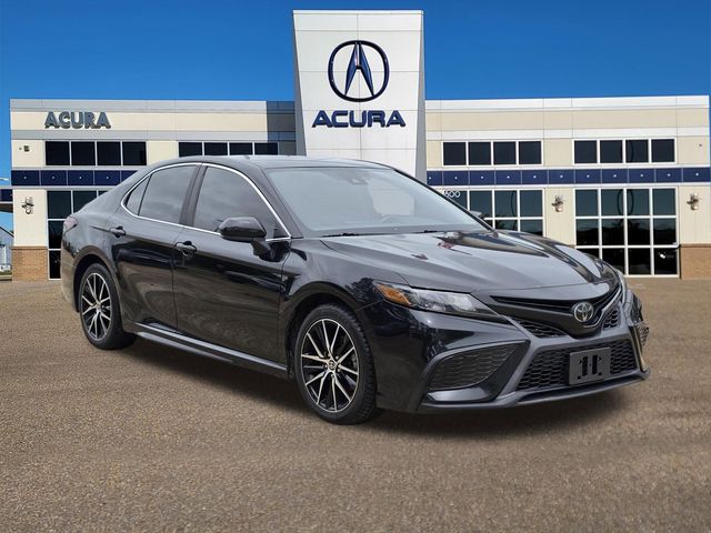2021 Toyota Camry SE FWD photo